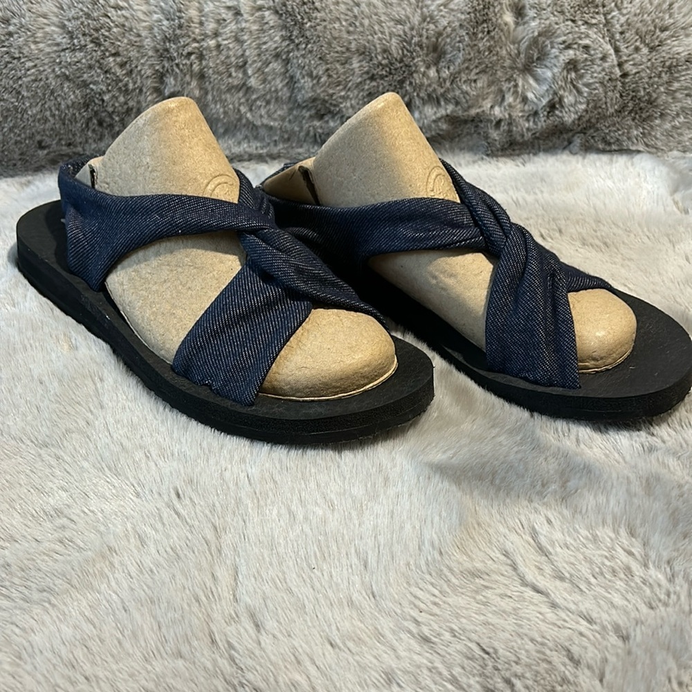 Skechers sandals